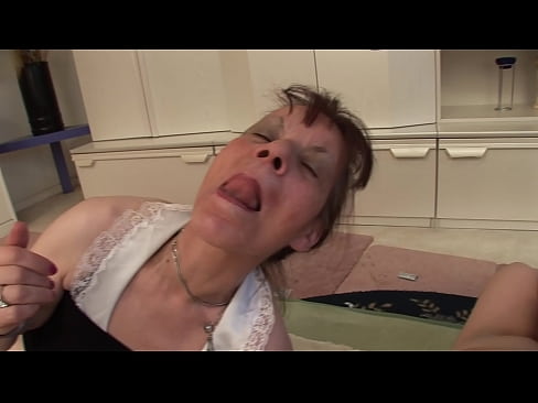 ❤️ Duas avós e um avô têm um ménage à trois ❤❌ Porno em porno pt.xxxhdporn.ru